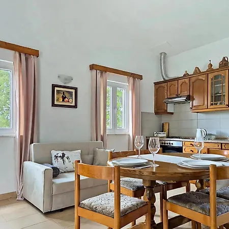 Casa vacanze Nadalina By Interhome *