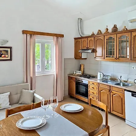Nadalina By Interhome Casa vacanze